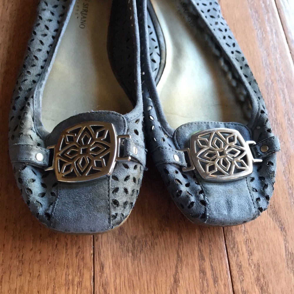 Wellworn Christian Siriano dusty blue laser cut flats - Picture 2 of 7